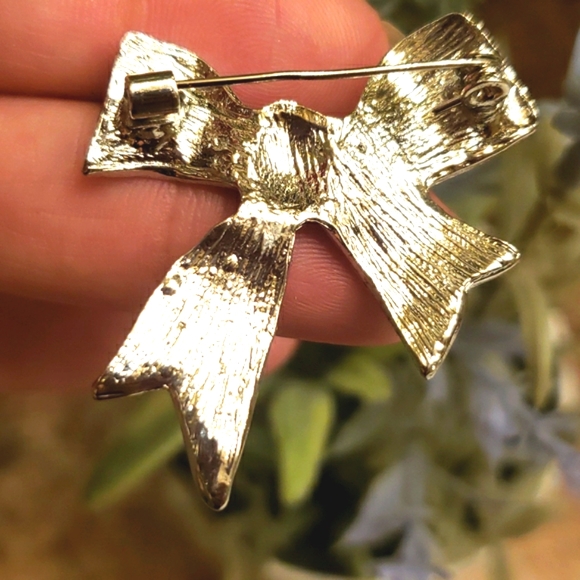Ribbon Bow Brooch Pin - Picture 3 of 6
